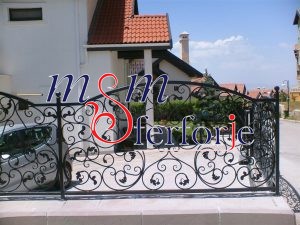 111 FERFORJE BAHÇE KORKULUKLARI