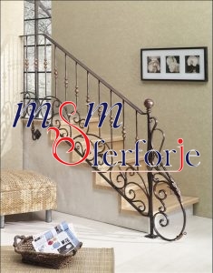 074 FERFORJE MERDİVEN KORKULUĞU