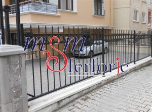 129 FERFORJE BAHÇE KORKULUKLARI