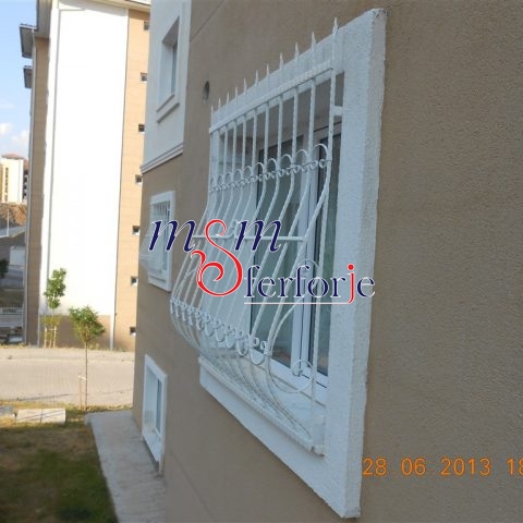 011 FERFORJE PENCERE KORKULUĞU